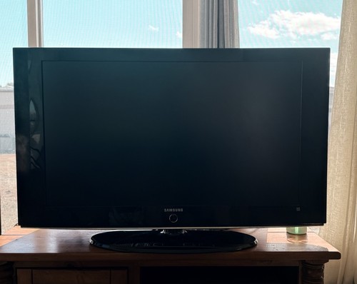 Samsung inch pick up - tv.,